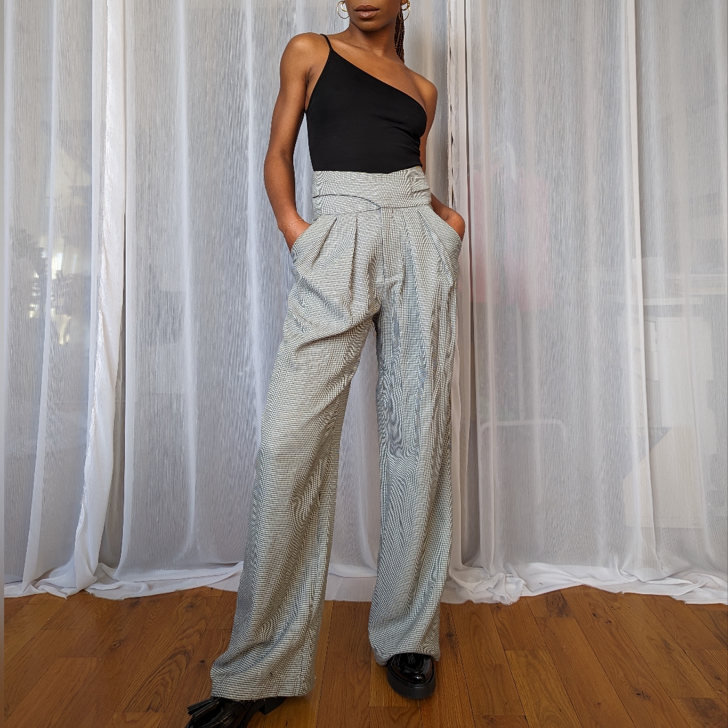 Nasty Gal Checkered High Waisted Wide Leg Trousers / Size 2